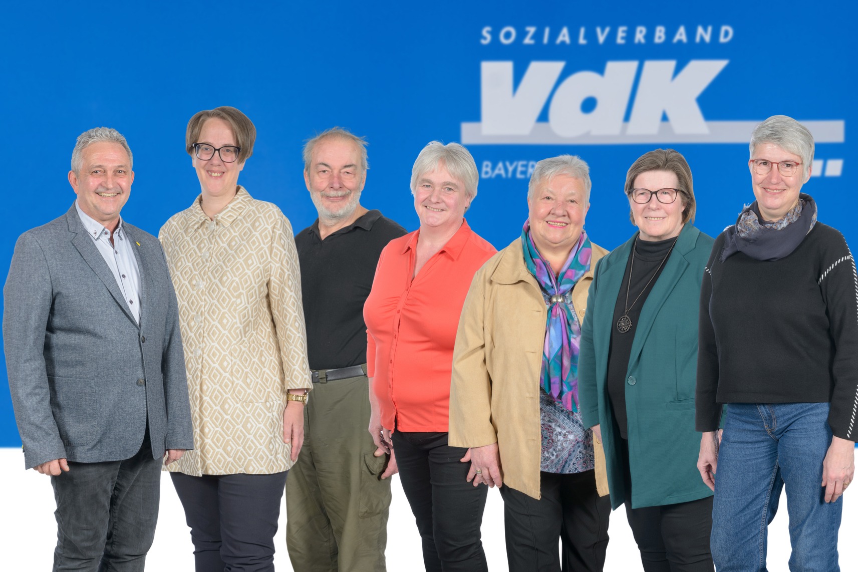 Auf dem Bild sind die Personen der neuen Vorstandschaft abgebildet.