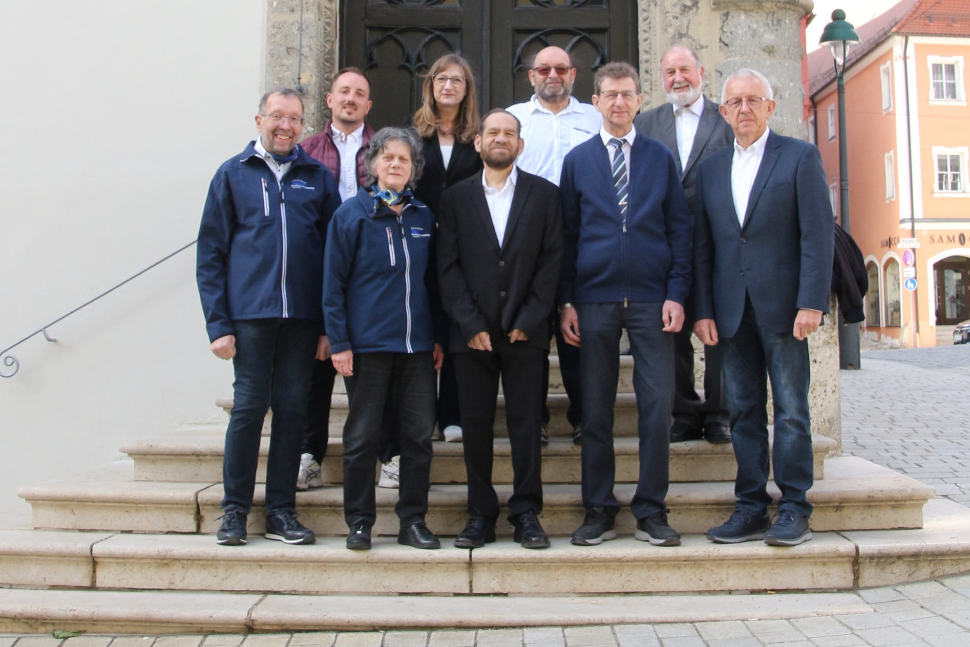 v.R.v.l. Hermann H&auml;fele, Renate Thum, J&uuml;rgen Stippler, Robert Mayer,Karl Essig. h.R.v.l. Friedrich Kaulfersch, Sophie Brandl-M&uuml;ller, Dieter Deffner, Theo Frey.