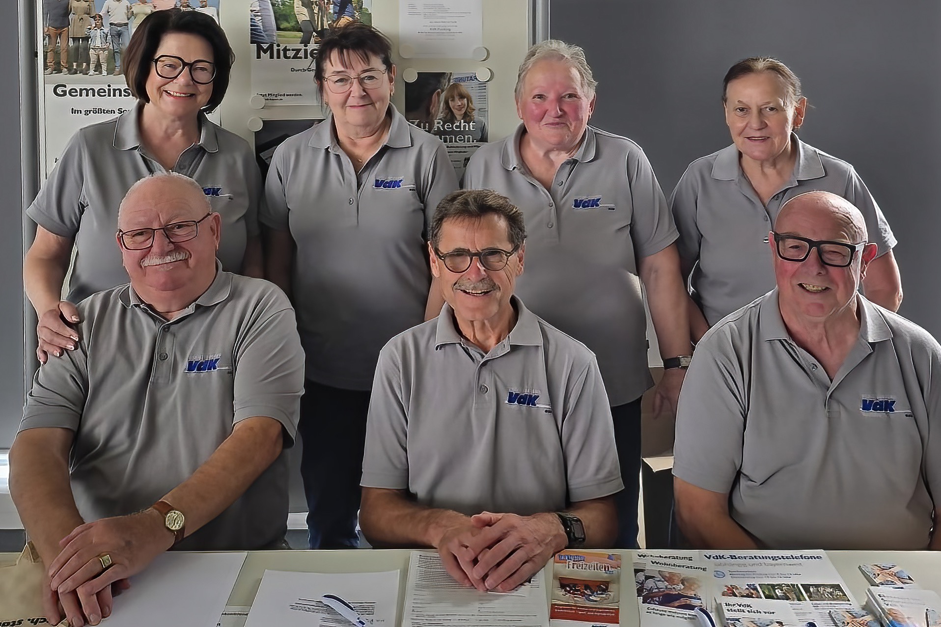 Der Vorstand im Bild:oben links: Rita Wieland,Traudl Teringl,Ilona Viertl,Eckl Elisabeth unten links: Werner Wieland,Max Moser,Dieter Michel