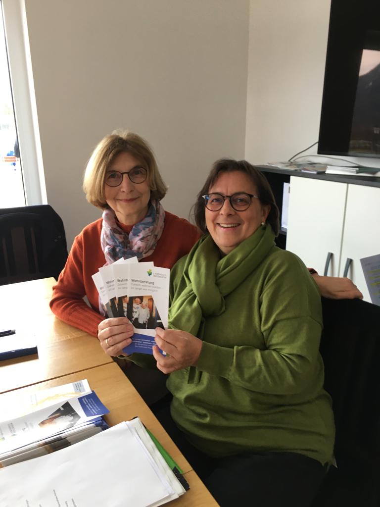 Rechts Frau Brigitte Neumaier vom Landratsamt.