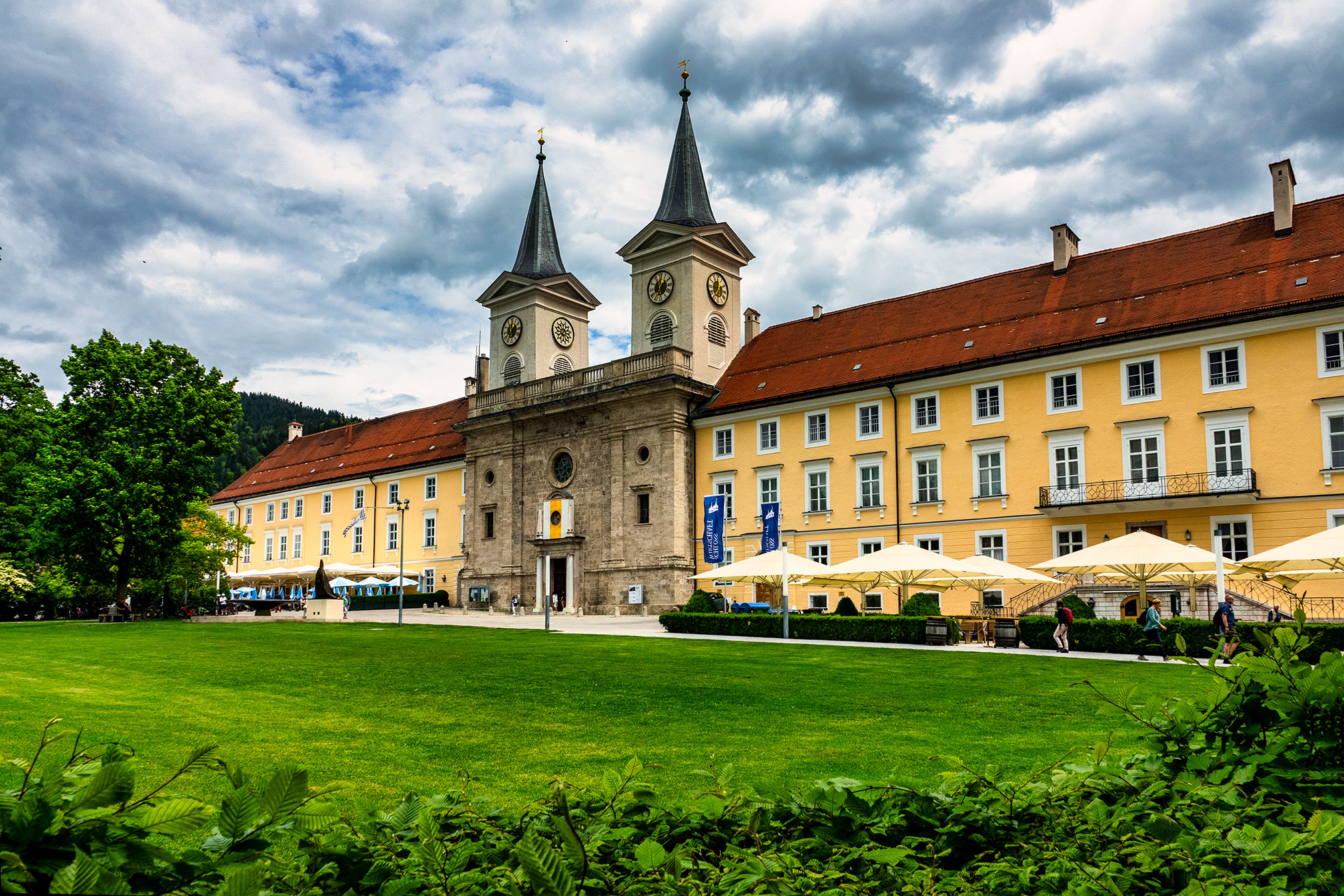 Braustüberl und Schloss Tegernsee