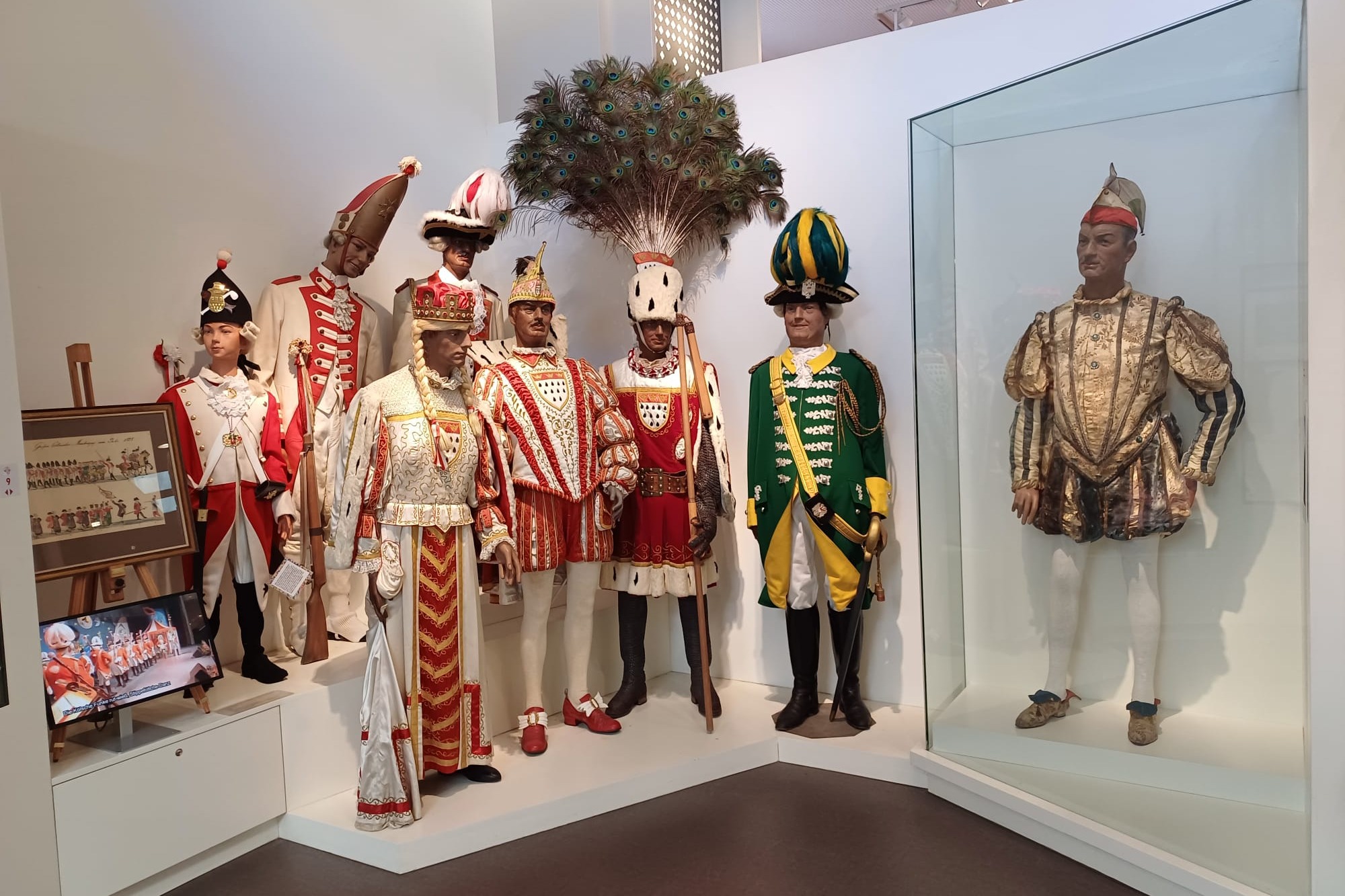 Kostüme Fastnachtskostüme