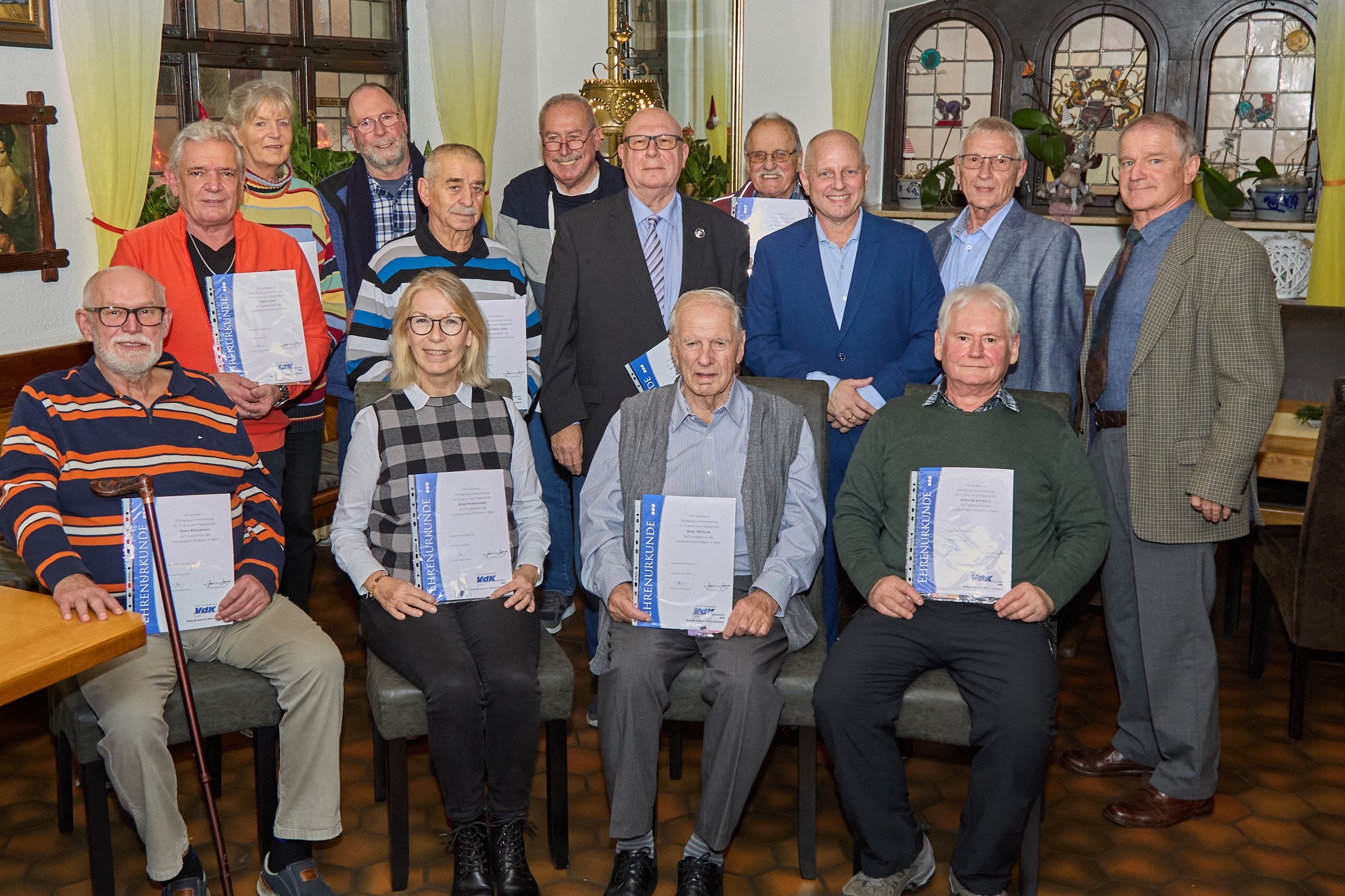 Mitgliederehrungen bei der Weihnachtsfeier Mitgliederehrungen bei der Weihnachtsfeier