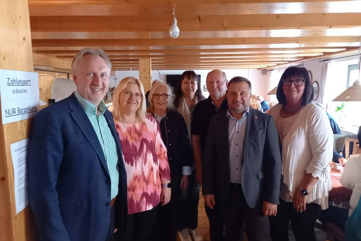 Foto: Karin Gruber: Ingrid Kufner, Karl-Heinz Eppinger, Walter Gruber, Karina Bernhard, Susanne Wagner, Marion Probst und Helmut Plenk