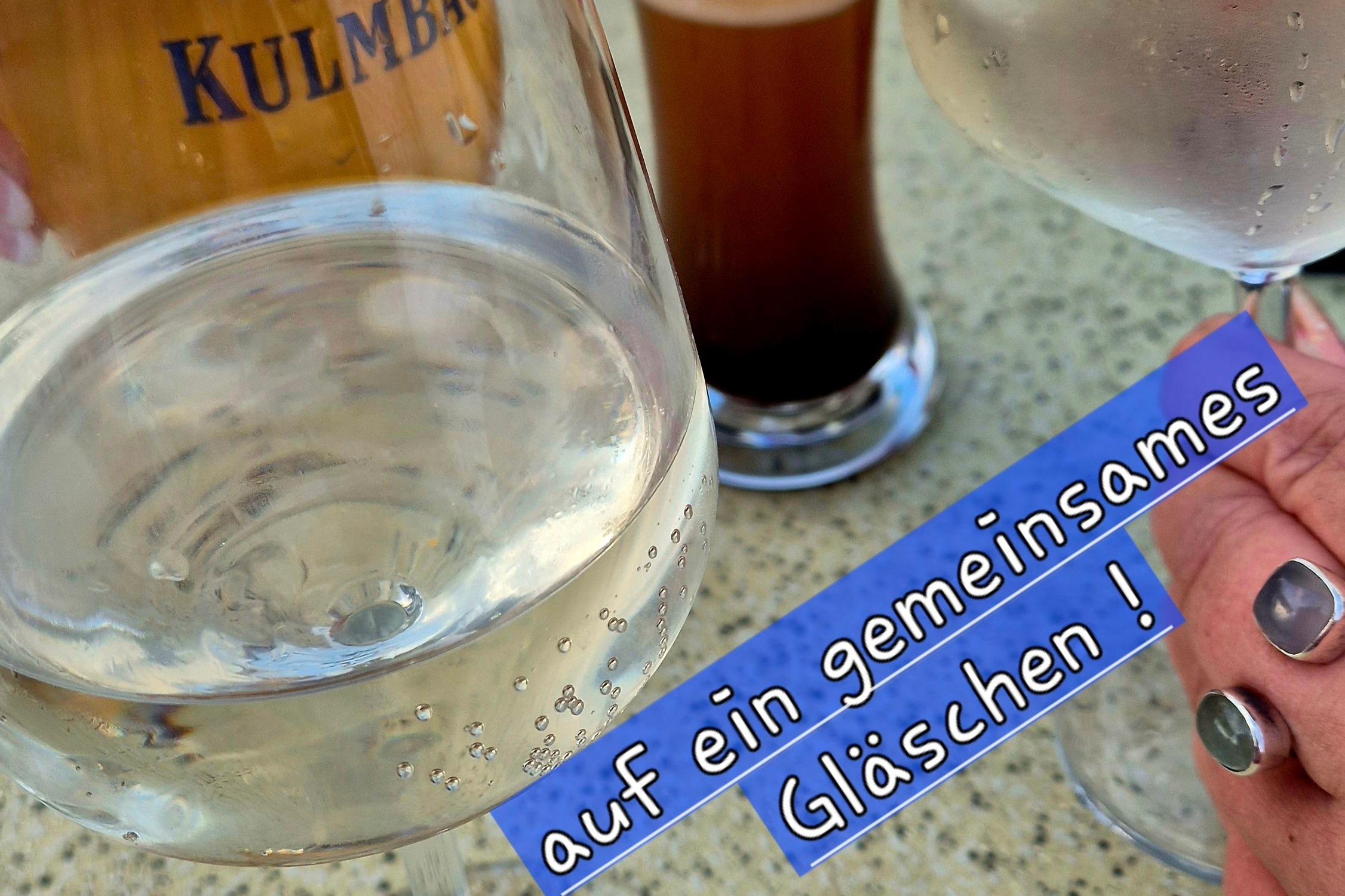 Kerwa Flaschen mit Getränken