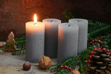 1 Kerze zum 1sten Advent