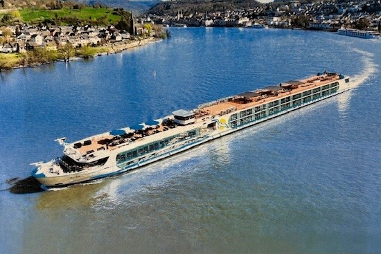 Schiff auf der Mosel