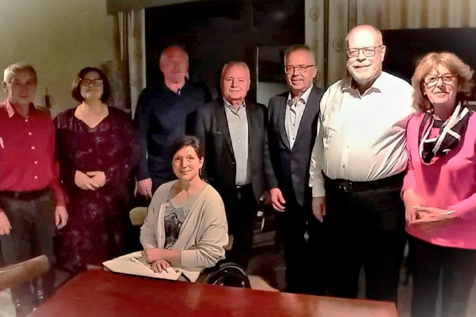 Behindertenbeirat Frau Sigrid Karl, Vorstandschaft OV Aidenbach, B&uuml;rgermeister von Aidenbach und Beutelsbach
