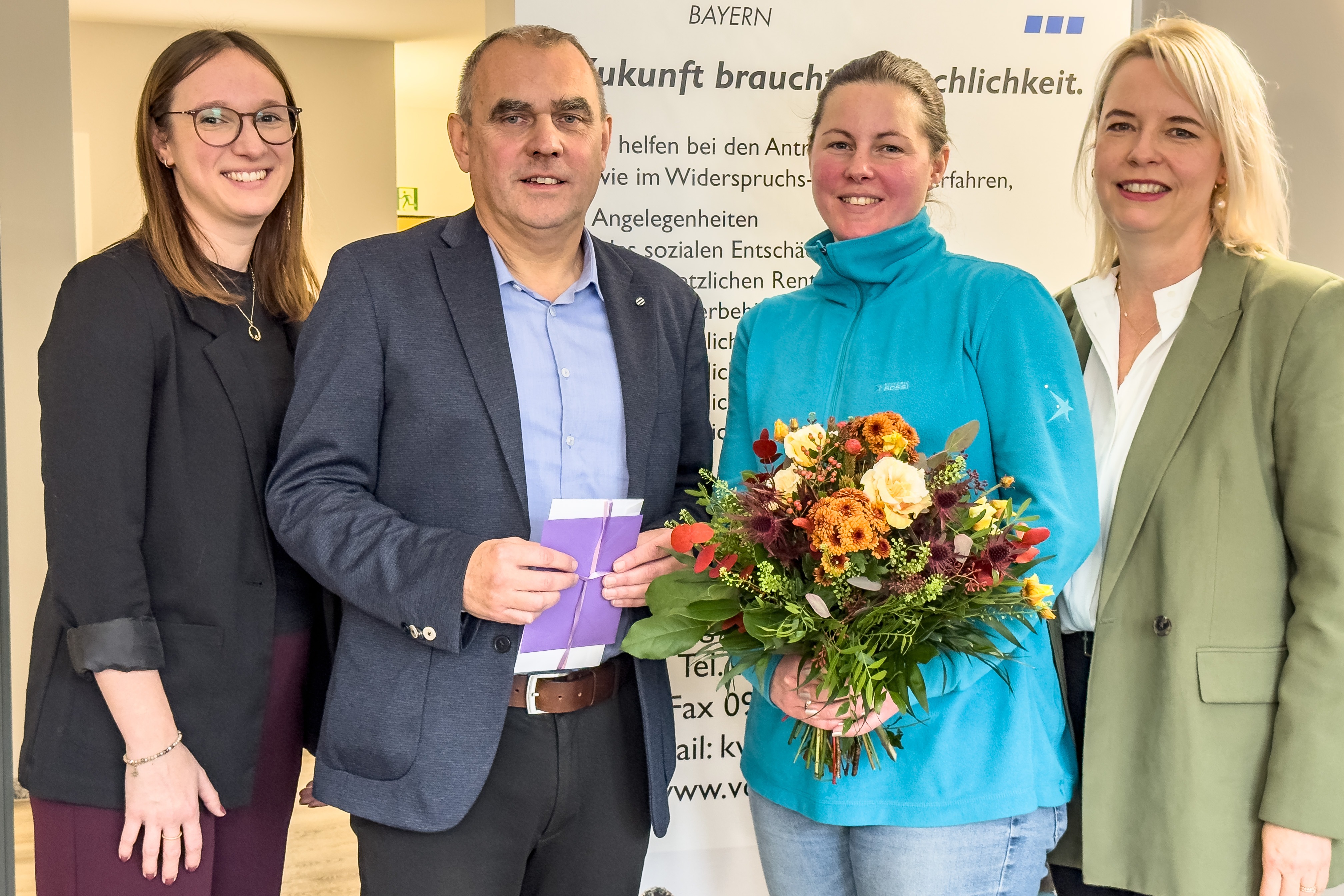 Begrüßung 10 000. Mitglied Geschenkübergabe an 10 000. Mitglied durch VdK