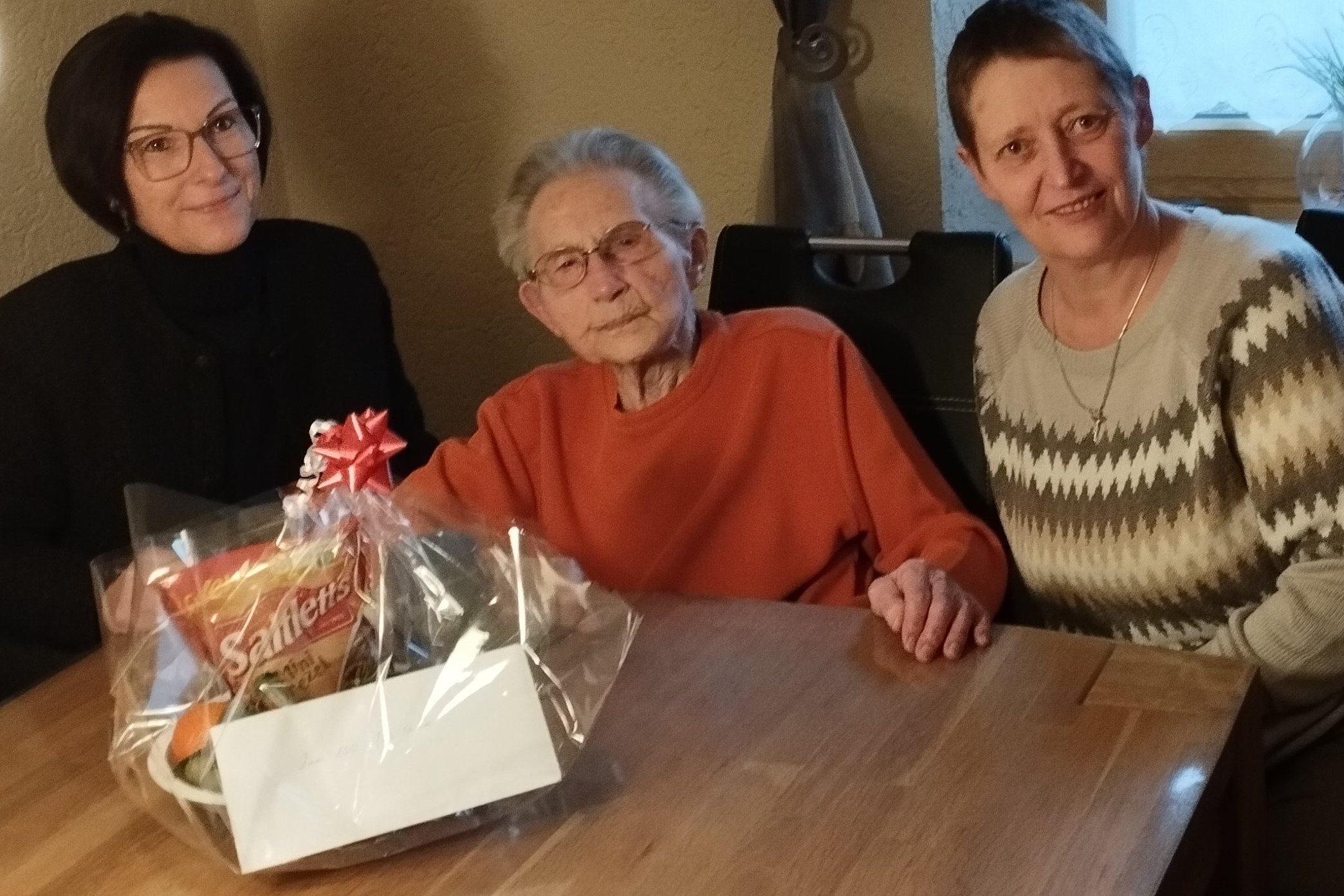 Hundertjähriger Geburtstag Hundertjähriger Geburtstag