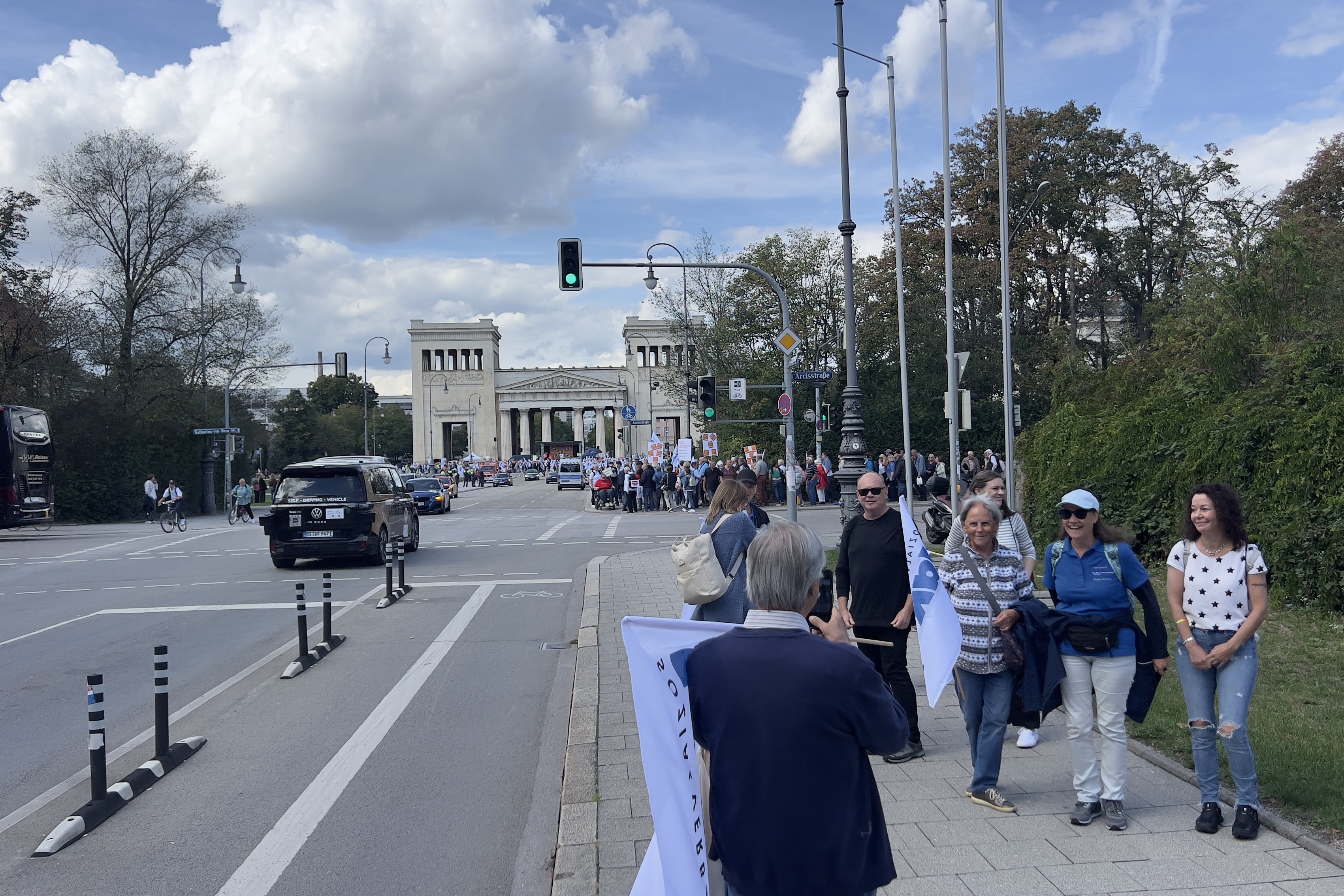 Königsplatz München 17.September 2026 Zusammen stehen Zusammen gehen