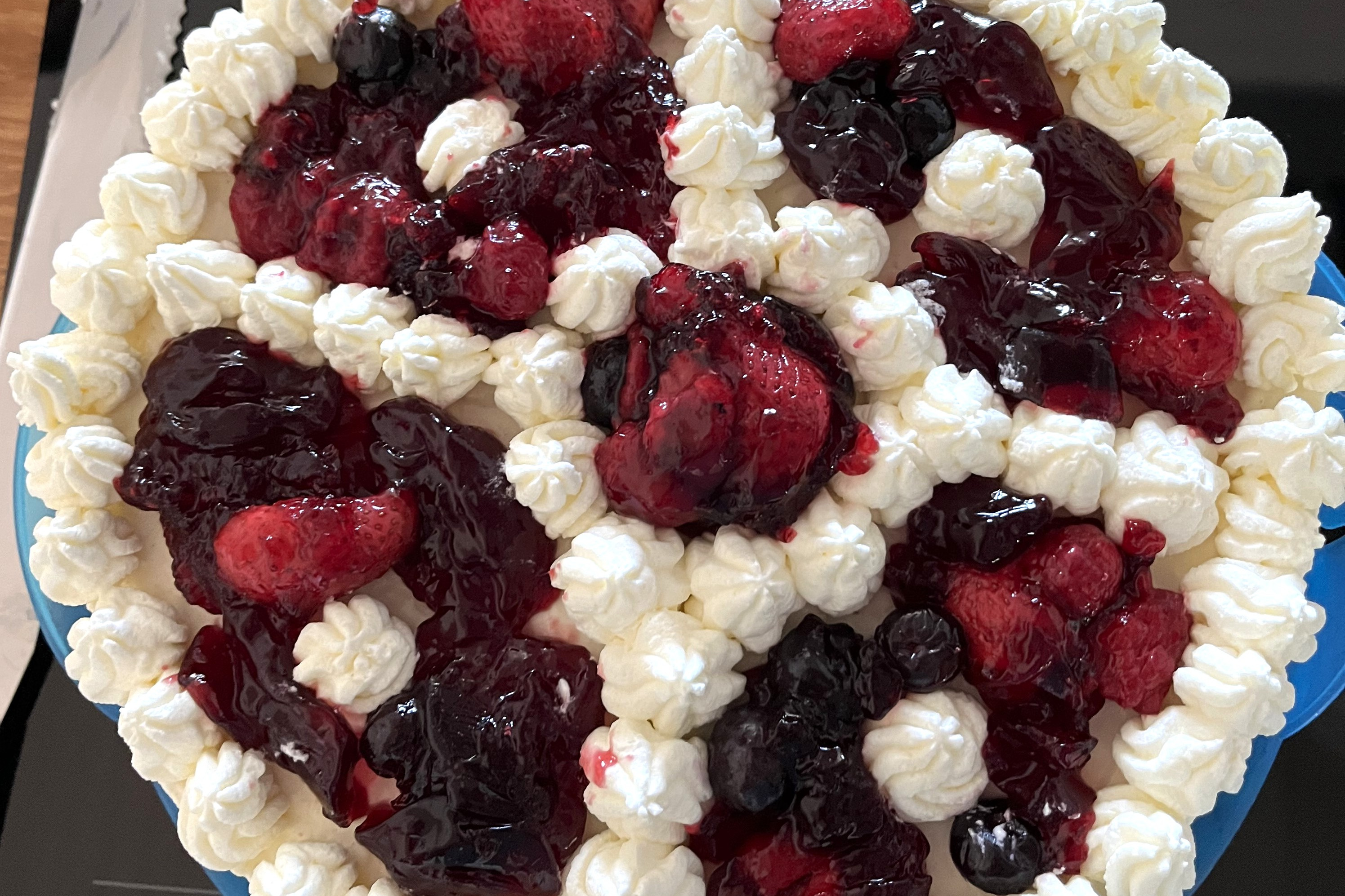 Kuchen als Beispiel Es ist eine Torte abgebildet