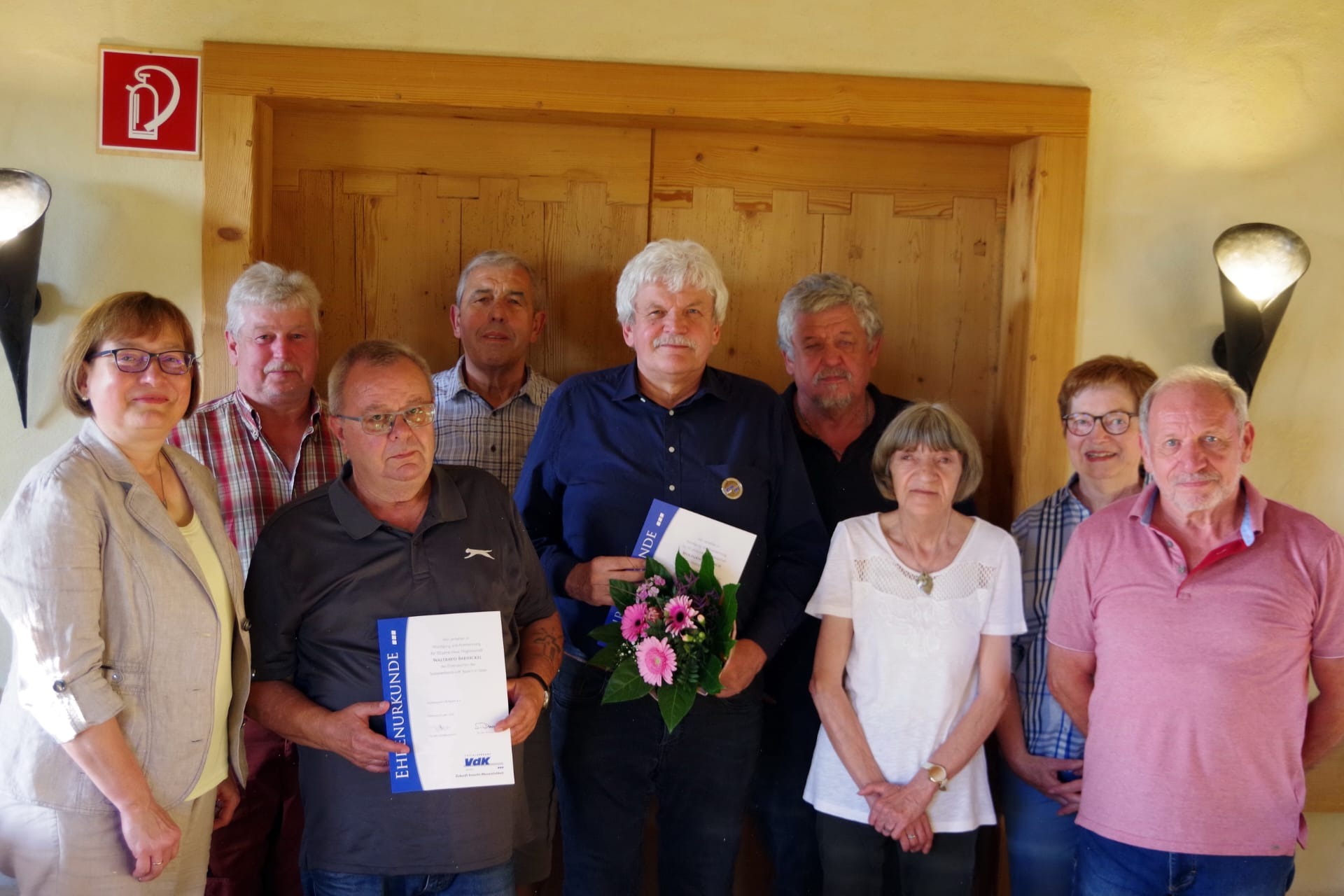 Geehrte und Vorstandsmitglieder des VdK Steinberg am 16. Juni im Gasthof Bauernhannla. Von links: VdK-Kreisvorsitzende Susanne Daum, Thomas Zeus, Klaus Barnickel, Franz Weisser, Wolfgang F&ouml;rtsch, Klaus Gerber, Edeltraud M&uuml;ller, Doris Zeitler, Roland Freund.
