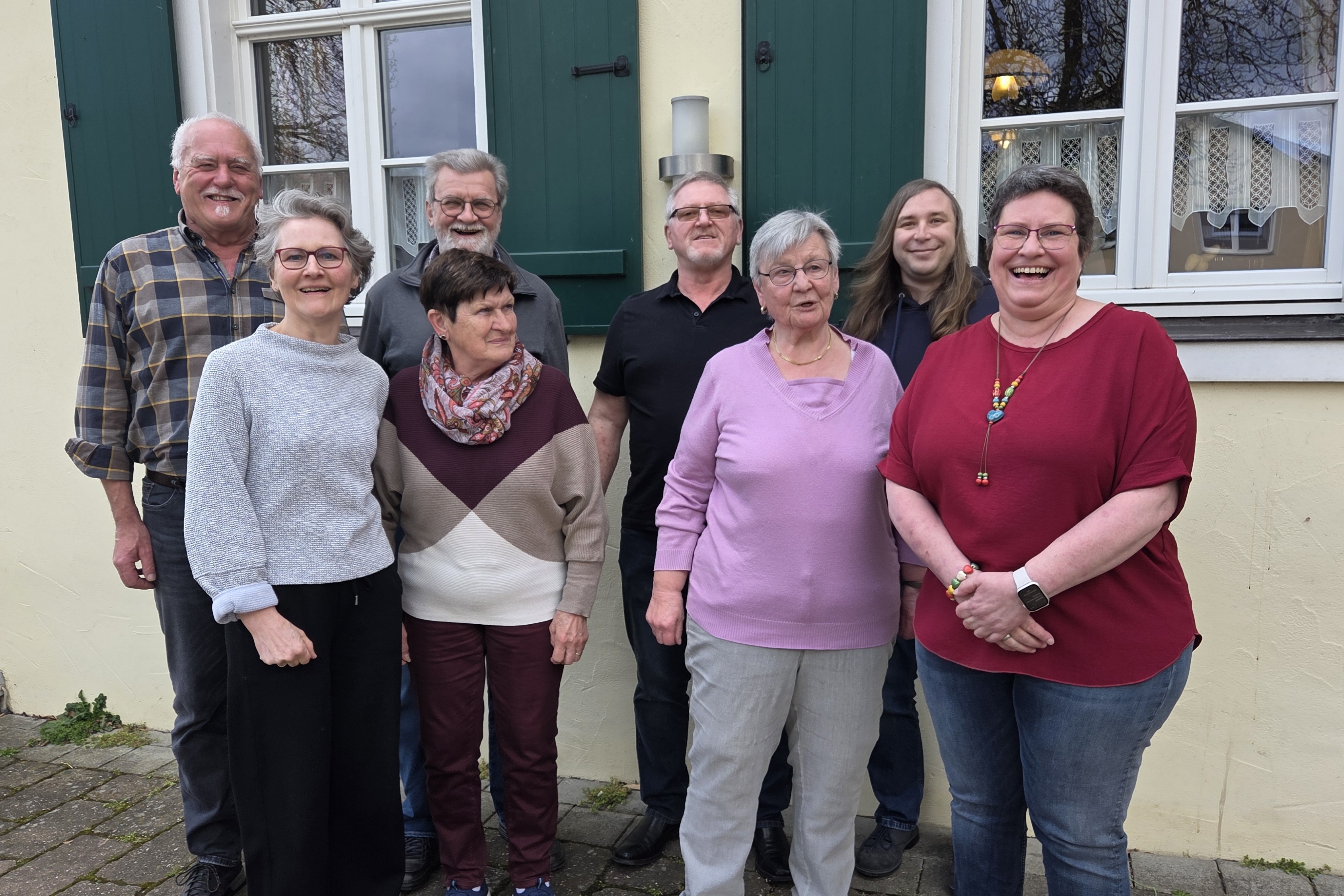 Bild der neuen Vorstandschaft des OV Wettelsheim mit Reinhold Herzog des KV Wei&szlig;enburg-Gunzenhausen
