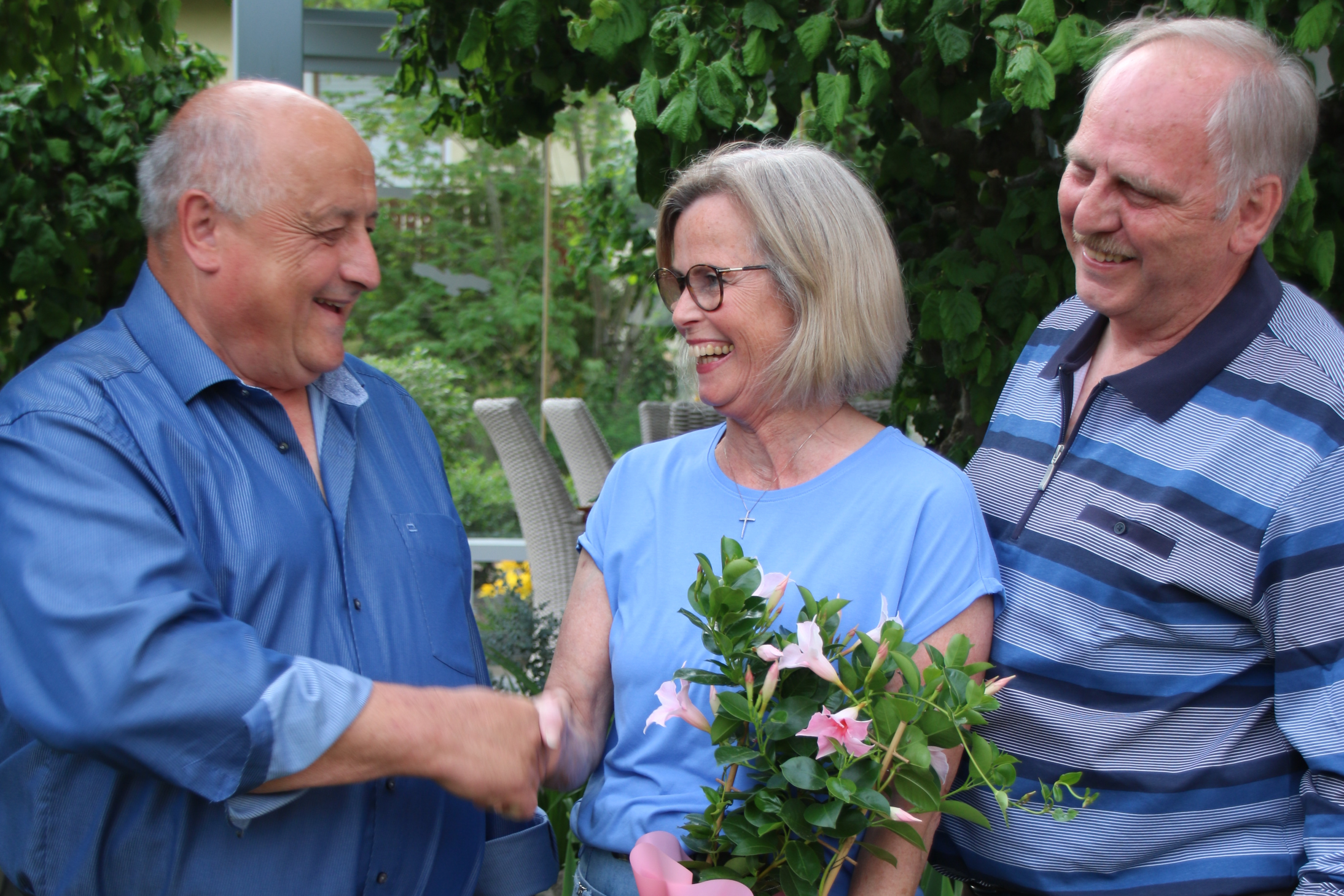 Doris Saffer wird als 100. Mitglied im Ortsverband begr&uuml;sst.