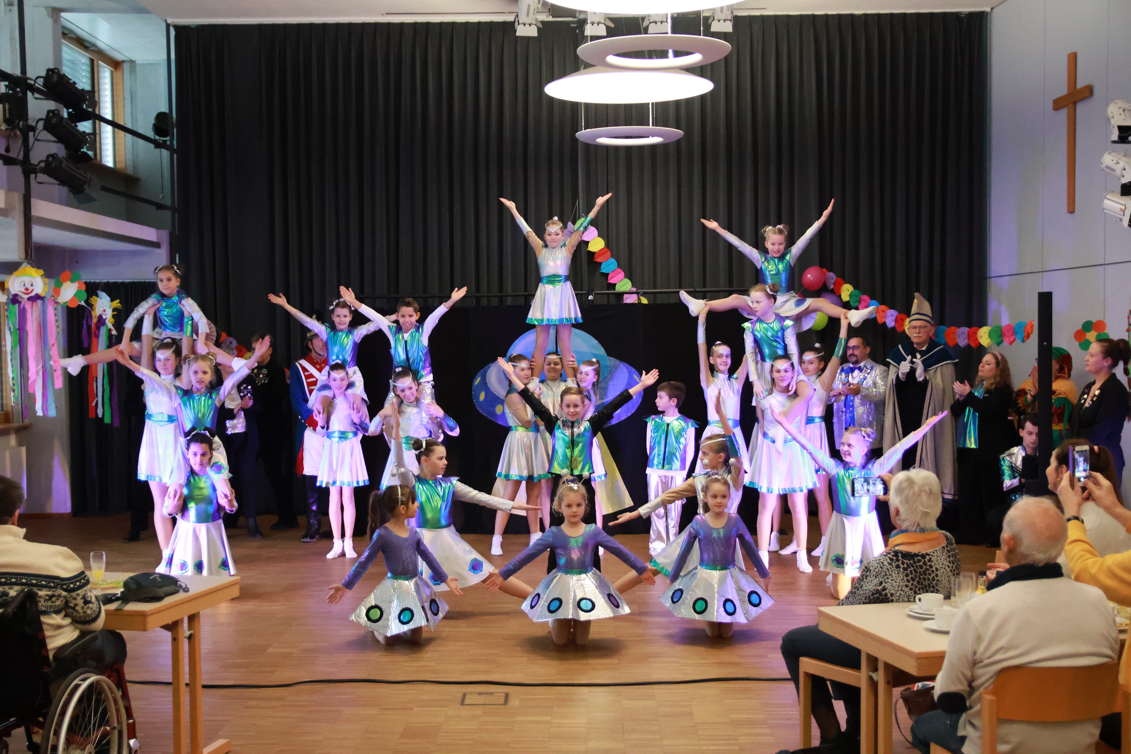 Die Kindergarde der W&uuml;rmesia zu Gast beim VdK Planegg-Gr&auml;felfing