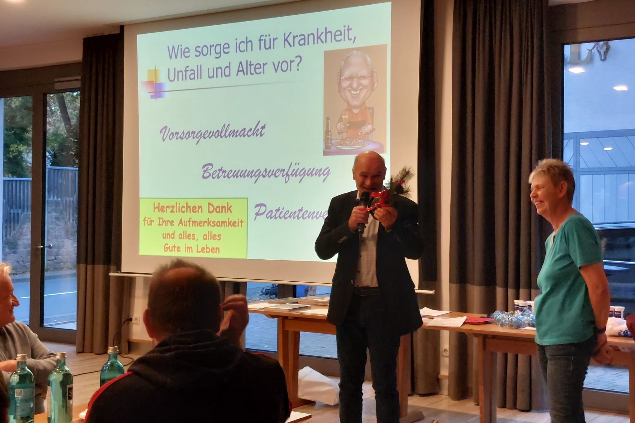 Eberhard Nuss, Altlandrat, und Ramona Breitenbach, 1. Vorsitzende des VdK OV Marktheidenfeld